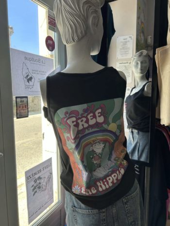 Free the Nipple / deb noir